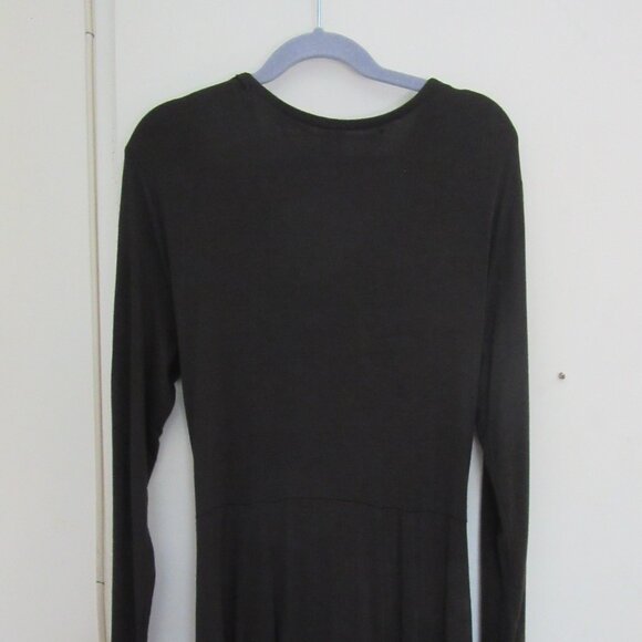 Island Trotters Long Sleeve Dress - Oliver Green - Stretch - Drapey Viscose - Picture 8 of 10